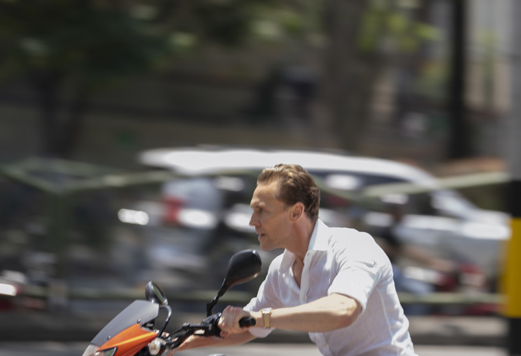 Tom Motorbike - The Night Manager S2 D